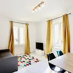5 Mins To Basel - Private Parking Space - Fully Renovated Apartmán